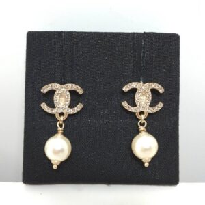 シャネル　ラインストーン&パールピアス